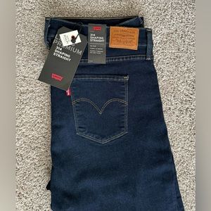 Levi’s Premium 314 shaping straight leg